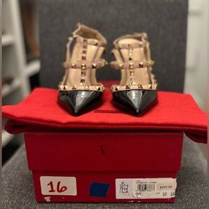 Black and nude Size 37 ( size 7) Valentino Stud 100 mm ( 4 inch heel)